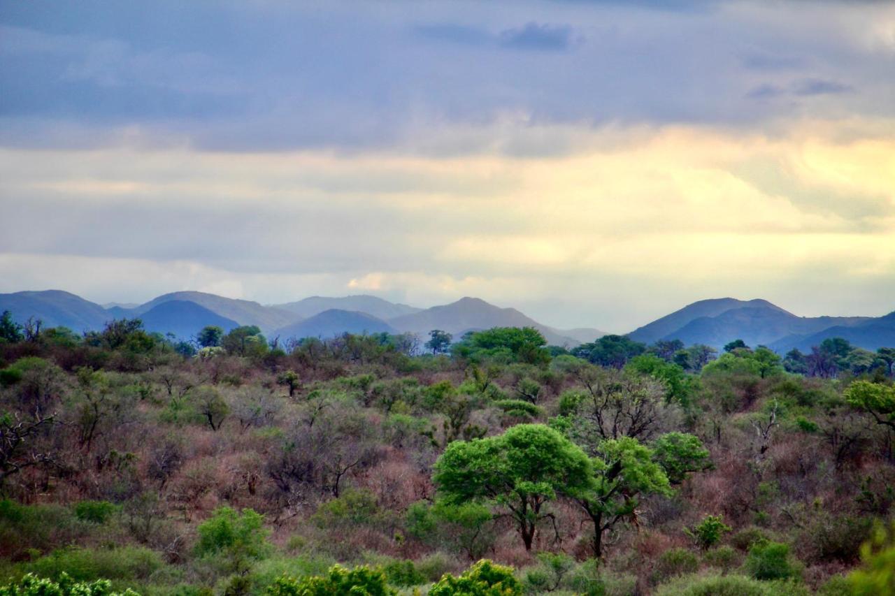 מרלות' פארק Jackals Dream - Self Catering Villa Bordering Kruger National Park מראה חיצוני תמונה